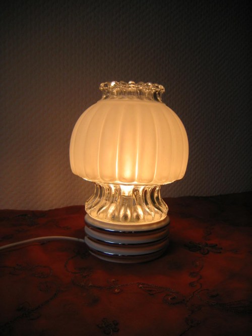 Bild 2 von Tischlampe