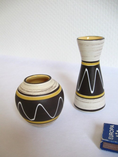Bild 1 von 50er Vasen-Paar