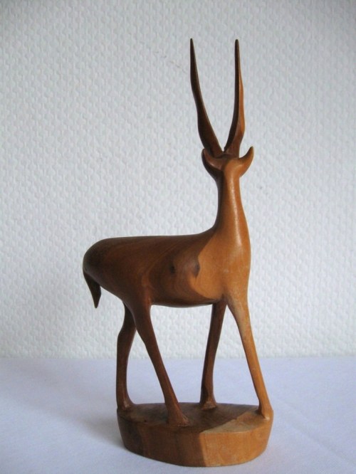 Bild 2 von 60er Holzskulptur Antilope