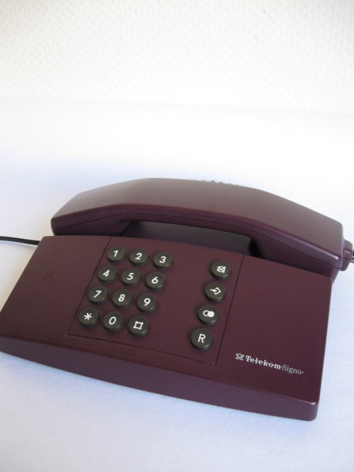 90er Telefon Violett