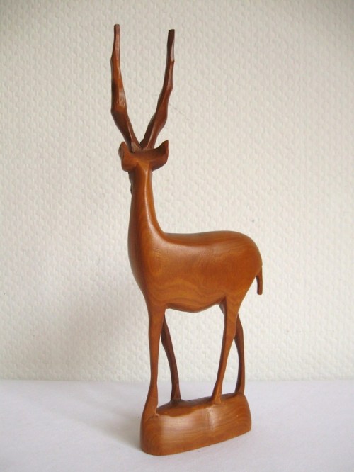 Bild 2 von 60er Holzskulptur Antilope