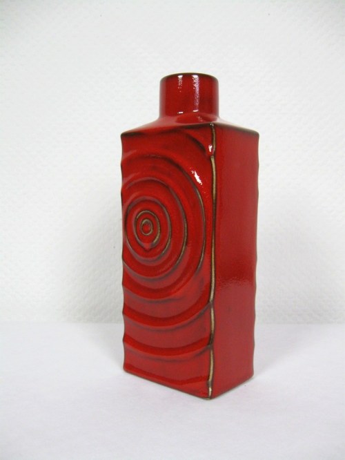 70er Vase Lava Red