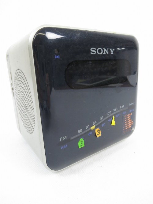80er Radiowecker Sony