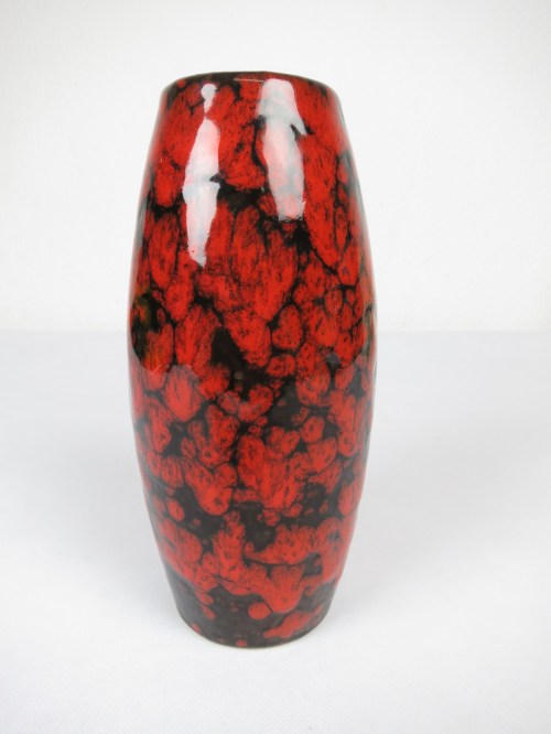 Stylische 70er Vase in Rot und Schwarz