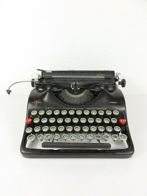Bild 1 von 30er/40er Schreibmaschine Groma