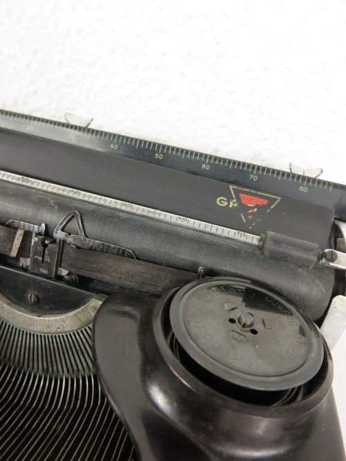 Bild 3 von 30er/40er Schreibmaschine Groma