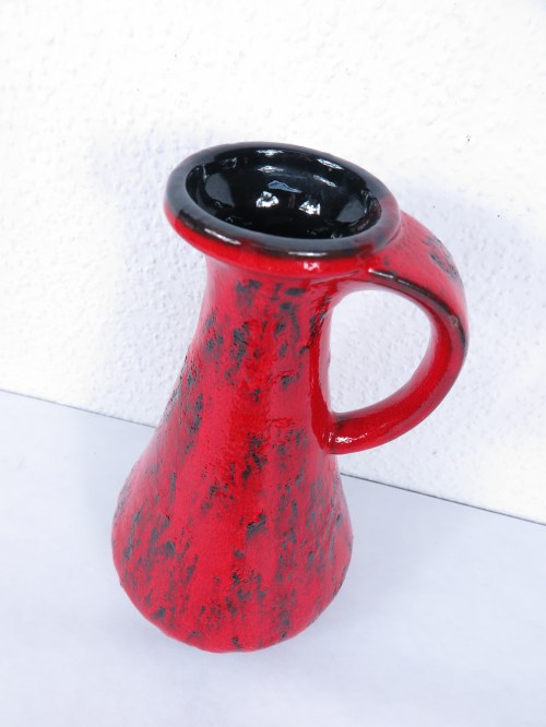 Bild 2 von 70er Vase mit Henkel,  Rot Keramik