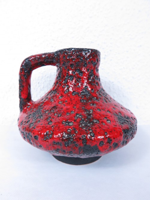 70er Vase mit Henkel, rot