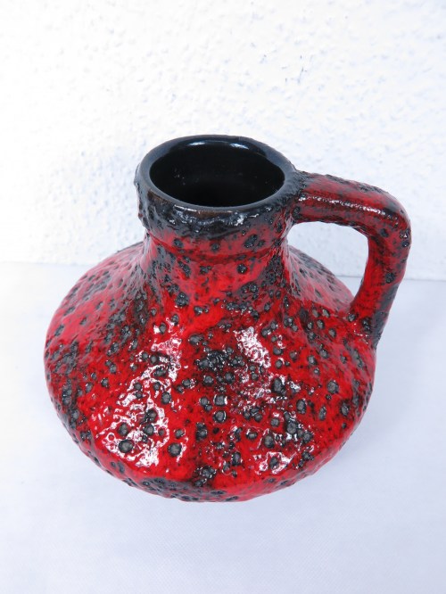 Bild 3 von 70er Vase mit Henkel, rot