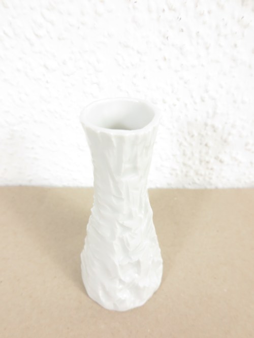 Bild 2 von 70er kleine Porzellan Vase Weiß