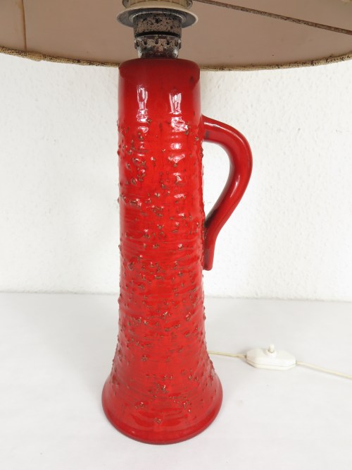 Bild 2 von 70er Tischlampe mit rotem Keramikfuß