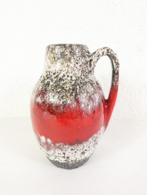 Bild 2 von 70er Henkelvase Rot, Lava Optik