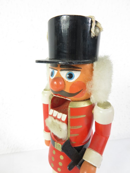 Bild 4 von 70er Nußknacker