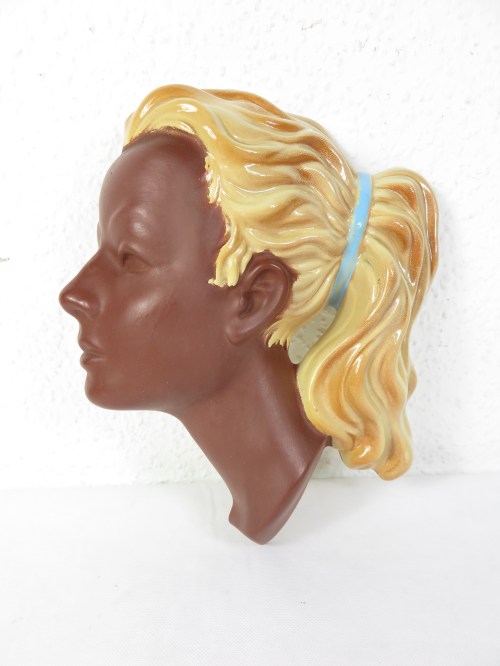 Bild 1 von 50er Mädchen Wandmaske, Mädchen mit Pferdeschwanz