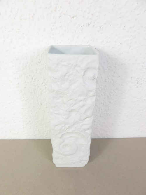 Bild 2 von 70er Bisquitporzellan Vase, Fosilienvase, AK Kaiser Vase eckig Martin Freyer weiß