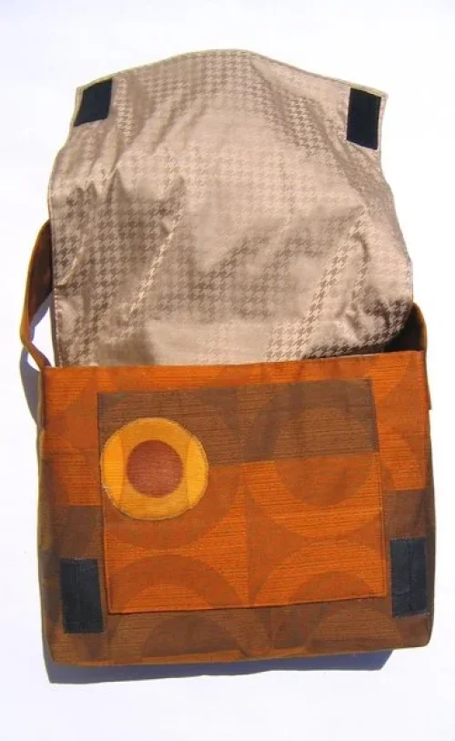 Bild 2 von Große Tasche