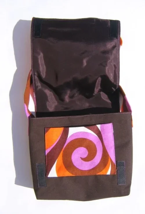 Bild 2 von Kleine Tasche
