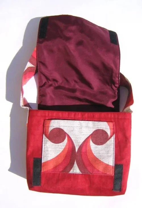 Bild 2 von Kleine Tasche