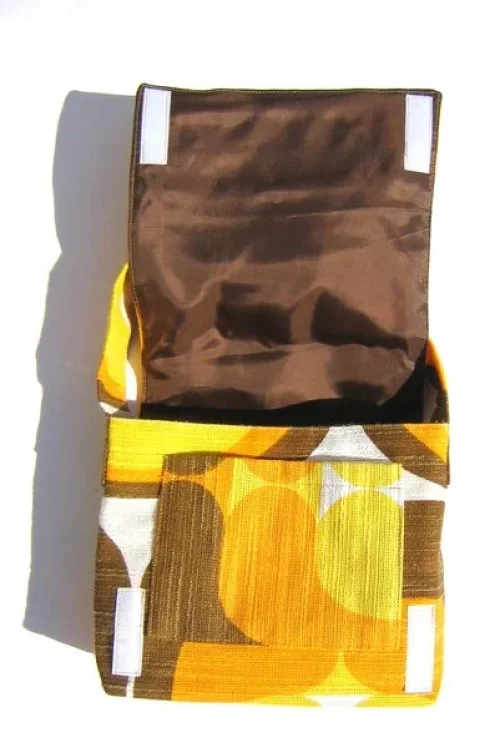 Bild 2 von Kleine Tasche