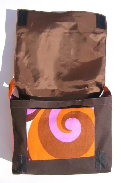 Bild 2 von Große Tasche