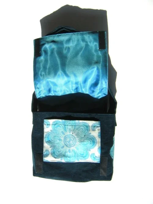 Bild 2 von Kleine Tasche