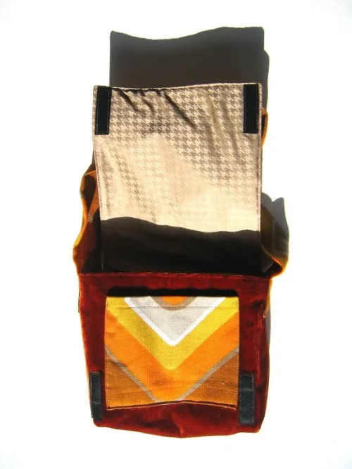 Bild 2 von Kleine Tasche