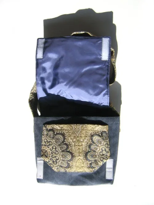 Bild 2 von Kleine Tasche