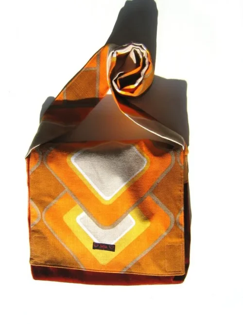 Große Tasche