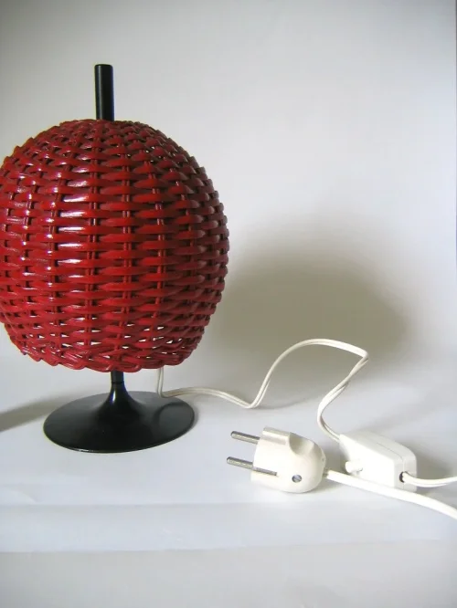 Bild 2 von Vitra Tischleute