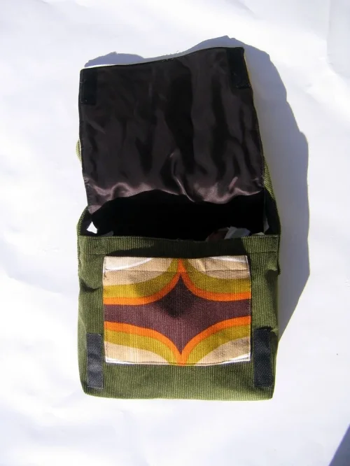 Bild 3 von Kleine Tasche