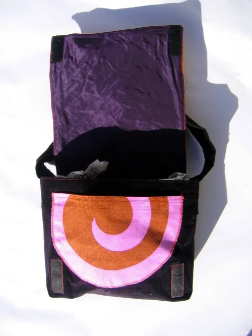Bild 3 von Kleine Tasche