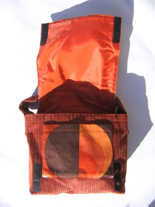 Bild 3 von Kleine Tasche