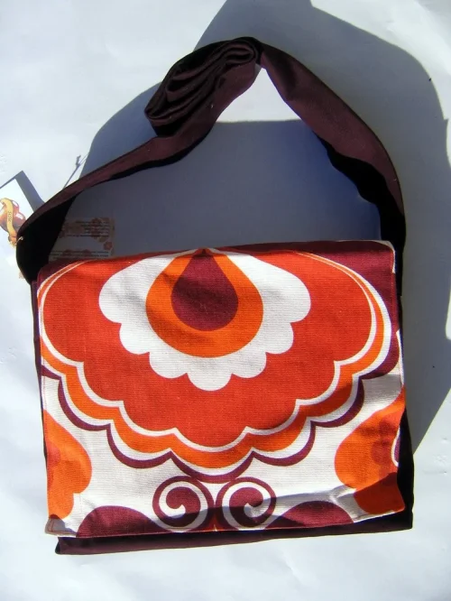 Große Tasche