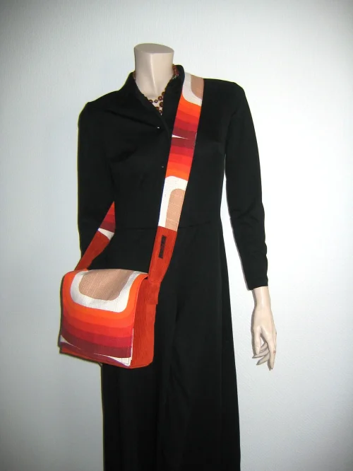 Bild 2 von Kleine Tasche