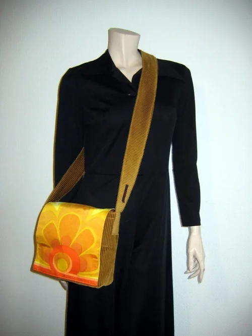 Bild 3 von Kleine Tasche 