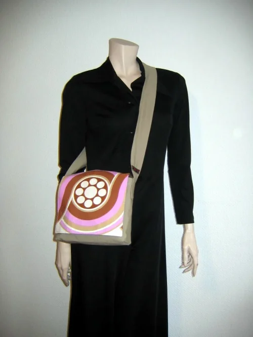 Bild 3 von Kleine Tasche