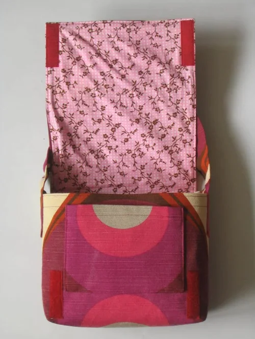 Bild 2 von Kleine Tasche