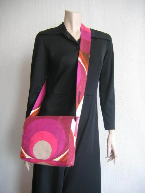 Bild 3 von Kleine Tasche