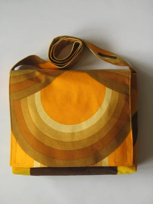 Große Tasche