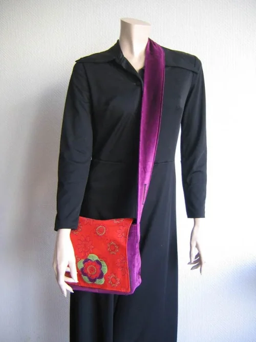 Bild 3 von Kleine Tasche