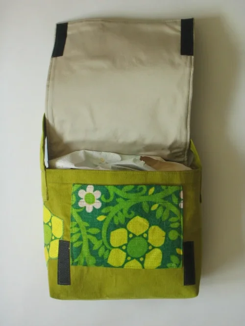 Bild 2 von Kleine Tasche