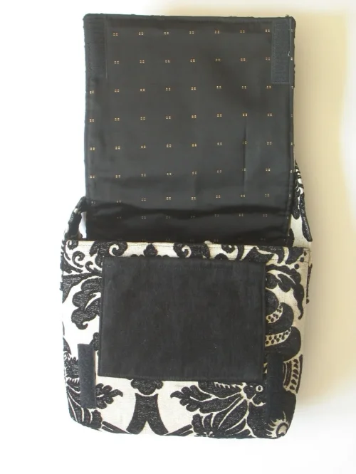 Bild 2 von Kleine Tasche