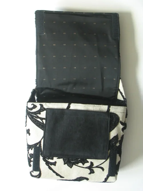 Bild 2 von Kleine Tasche