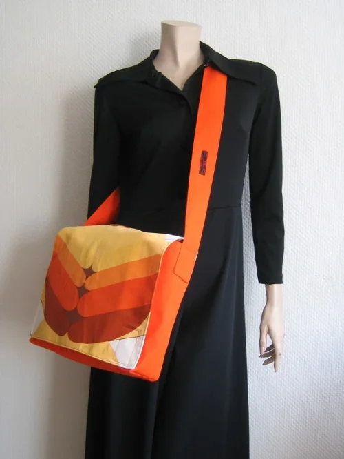 Bild 4 von Große Tasche