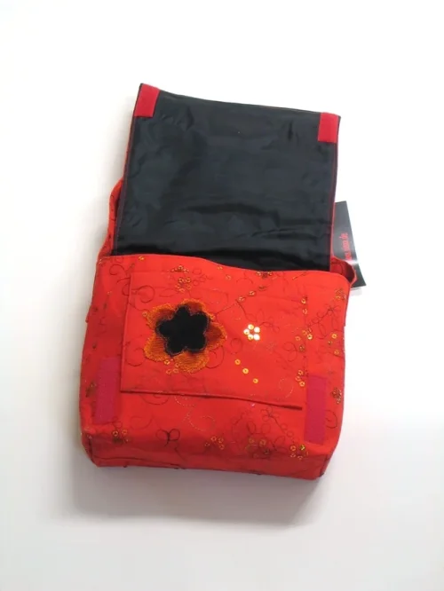 Bild 2 von Kleine Tasche
