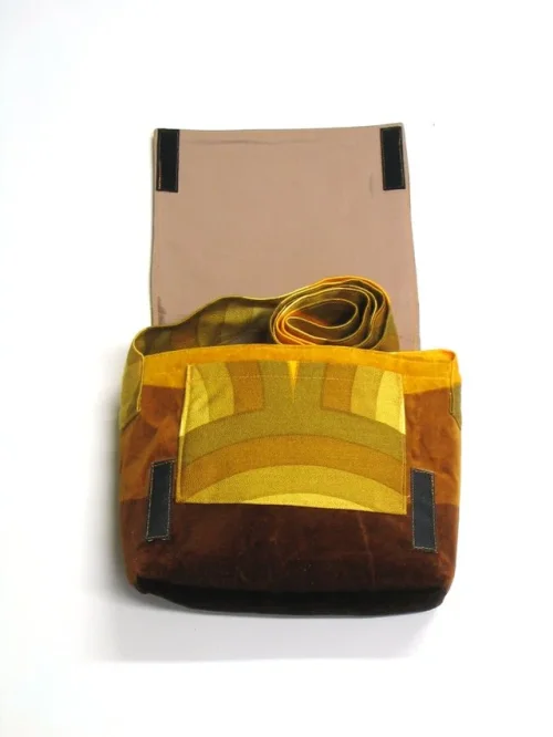 Bild 2 von Kleine Tasche