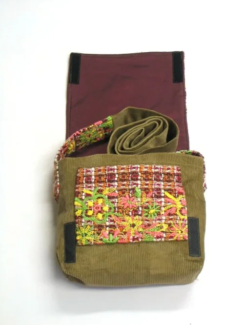 Bild 2 von Kleine Tasche
