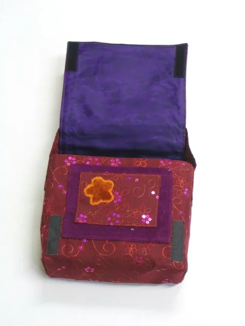 Bild 2 von Kleine Tasche