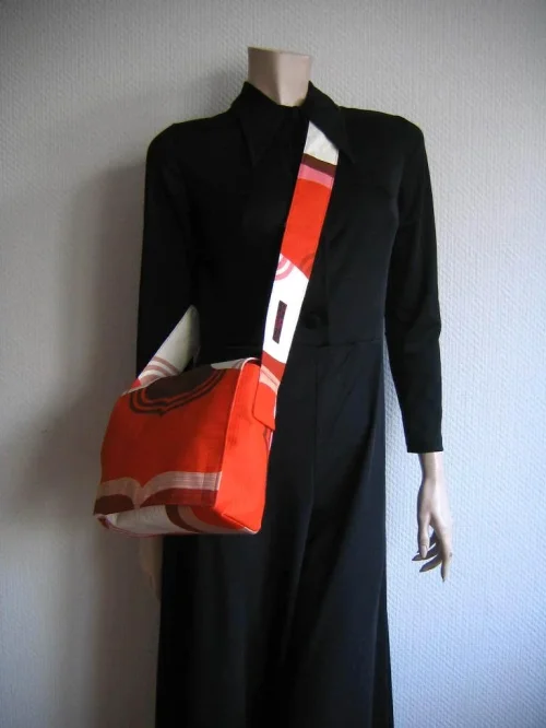 Bild 4 von Kleine Tasche