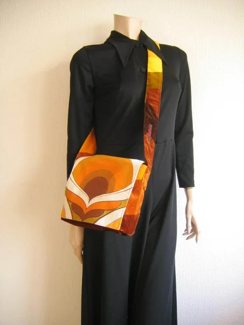 Bild 4 von Kleine Tasche